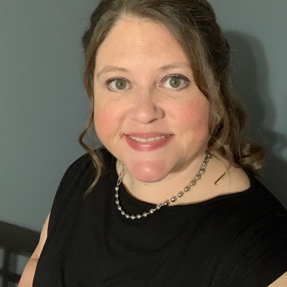 Meet your Posher, Beverly - Picture 2 of 2